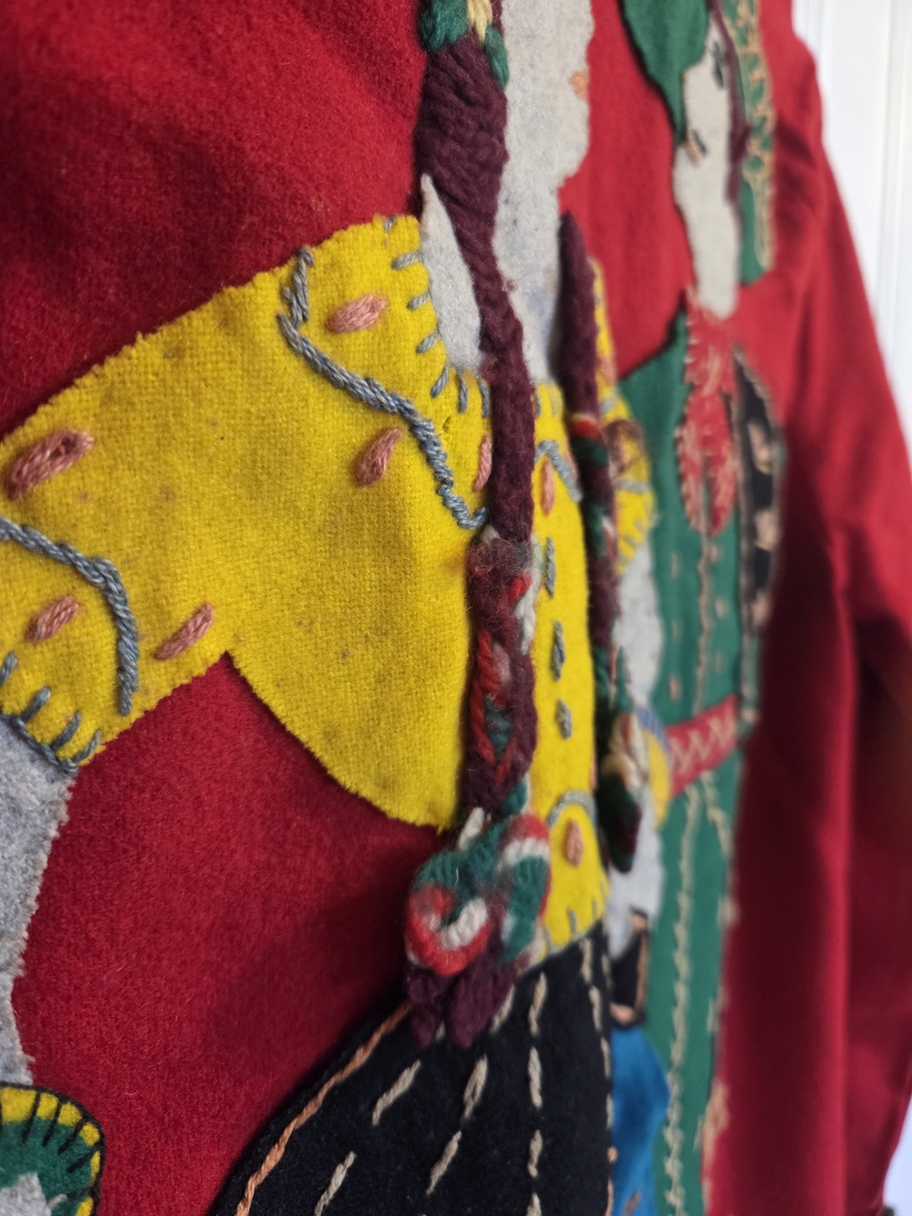 Vintage Red Embroidered Folk-Style Jean Jacket - Picture 10 of 12